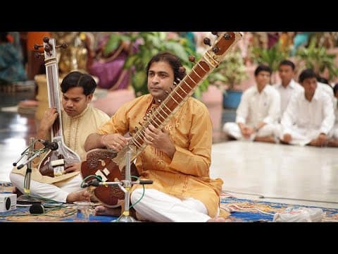 Palayandu Neyi | పాలయందు నేయి పరికించి చూచినా | Sri Sathya Sai Padyamulu